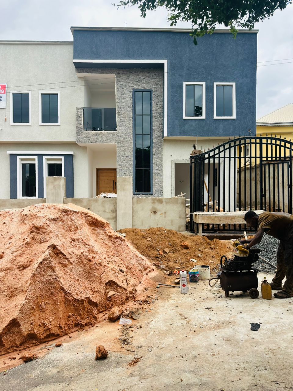 VIVIENDA GARDENS ESTATE Signature Residence
